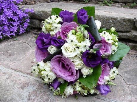 Wedding bouquet of 'Blue Curiosa' roses